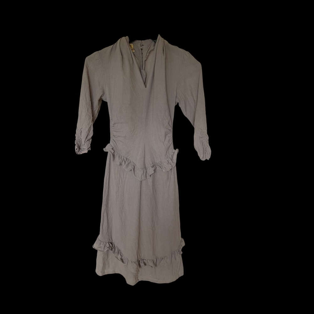 Vintage 60's Mary Muffet Original Dress Grey Ruffle Peplum V-Neck Button Back